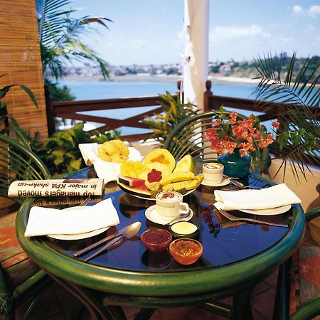 Tamarind Village Hotel Apartments Момбаса Экстерьер фото